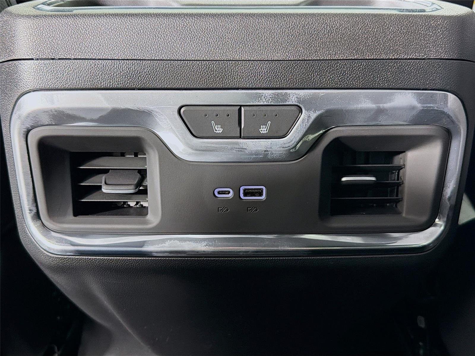 2026 GMC Sierra 2500HD Denali - Photo 29