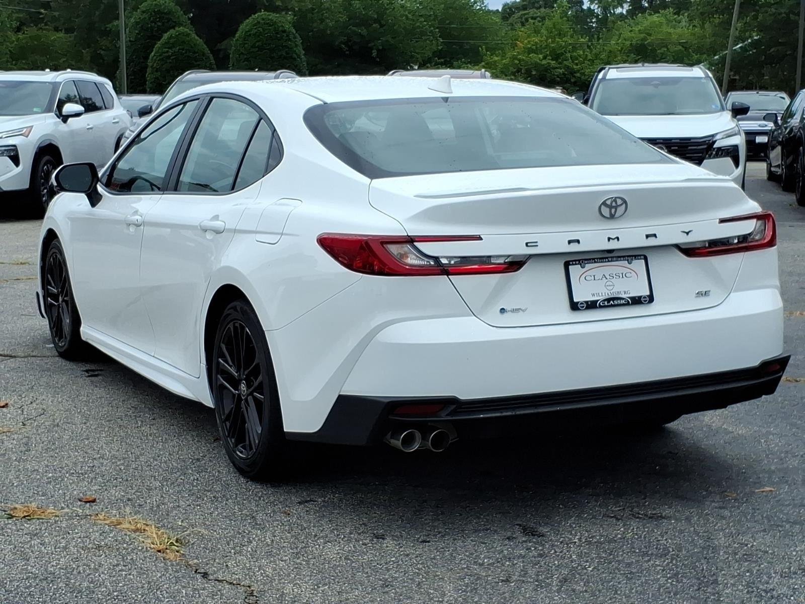 Used 2025 WHITE TOYOTA  image 9