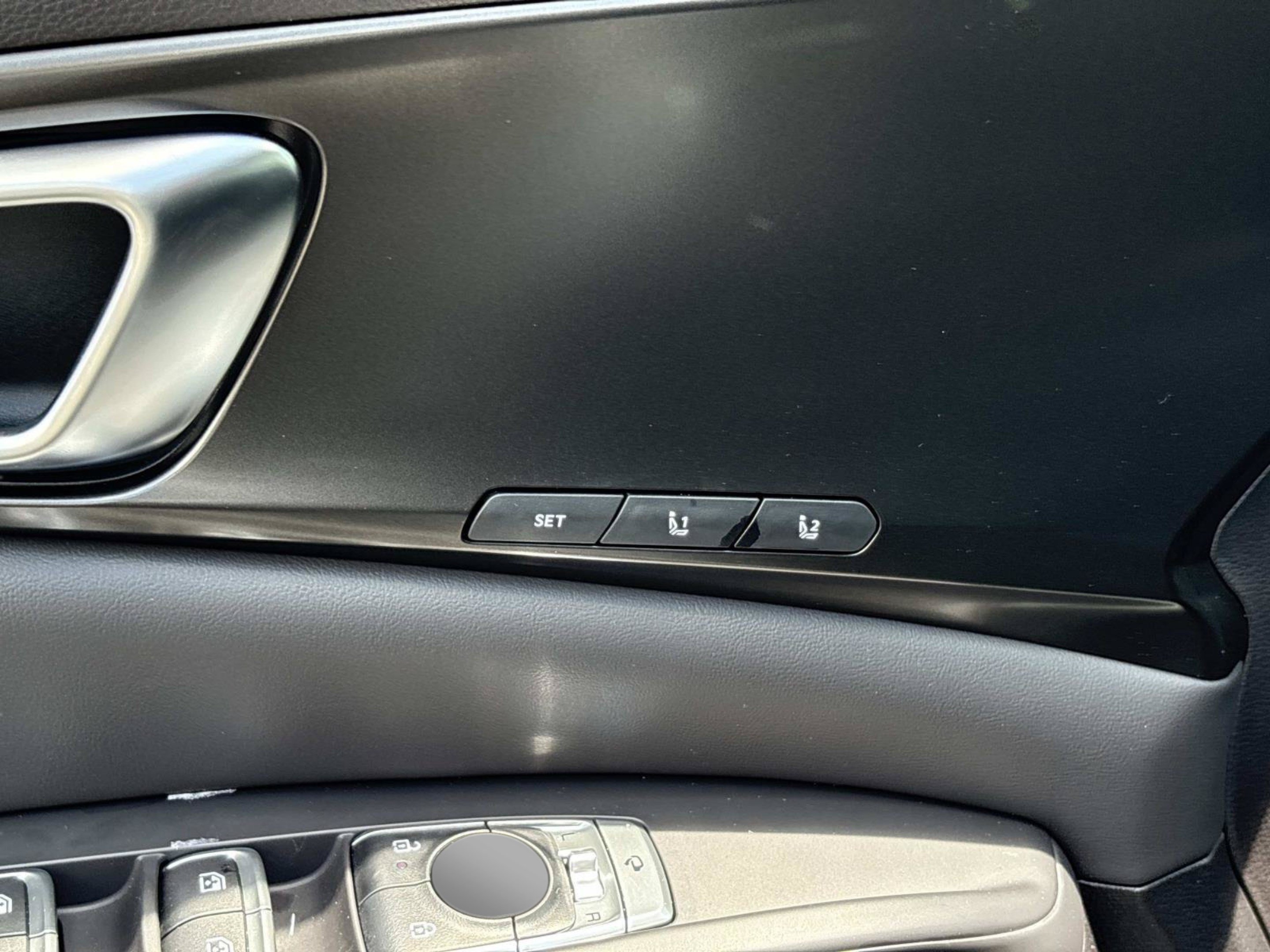 New 2026 Ceramic Silver Kia SX image 19