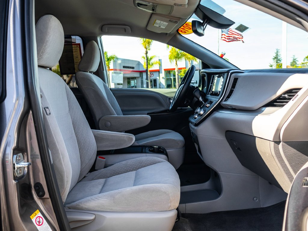 Certified Used 2018 Gray Toyota LE image 19
