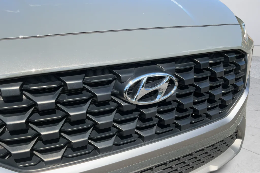Used 2023 Gray Hyundai SEL image 30