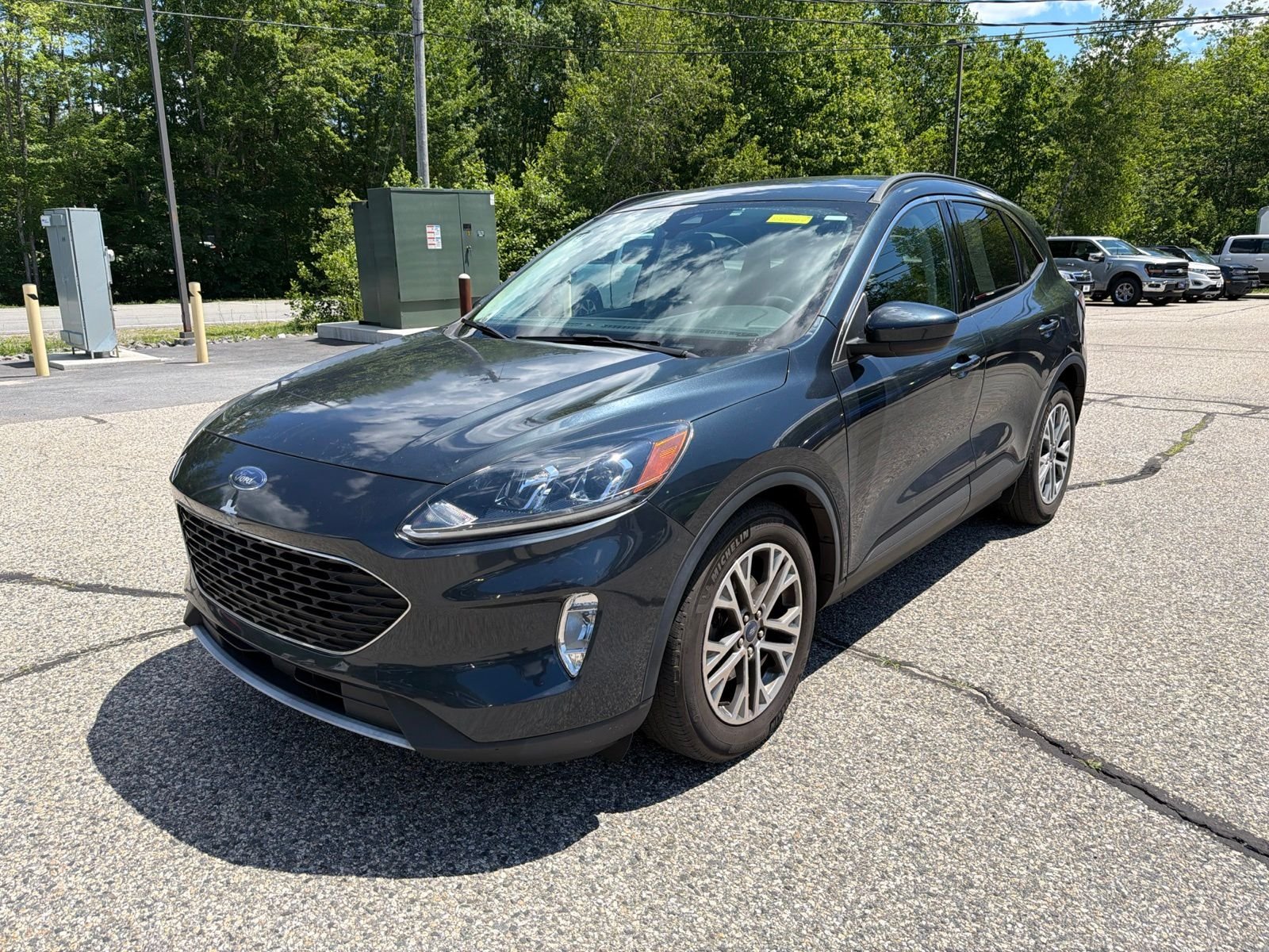 Certified Used 2022 Blue Ford SEL image 3