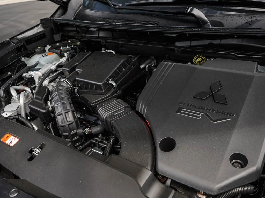 New 2026 Black Diamond Mitsubishi SE S-AWC image 7