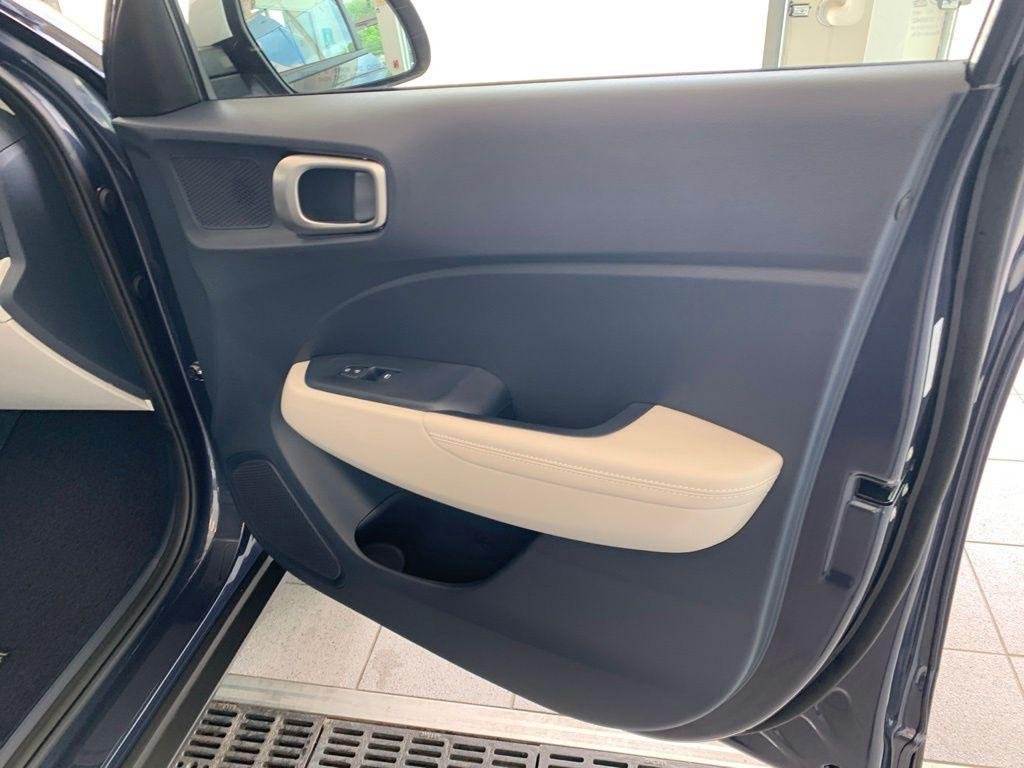 New 2026 White Hyundai SEL w/Two-Tone Roof image 19