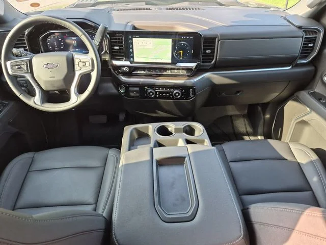 Used 2026 Gray Chevrolet LT image 31