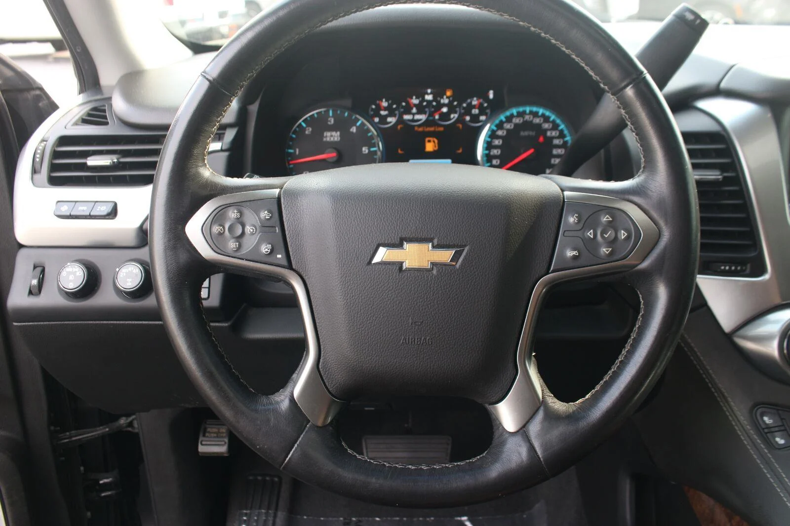 Used 2020 BLACK Chevrolet Premier image 17