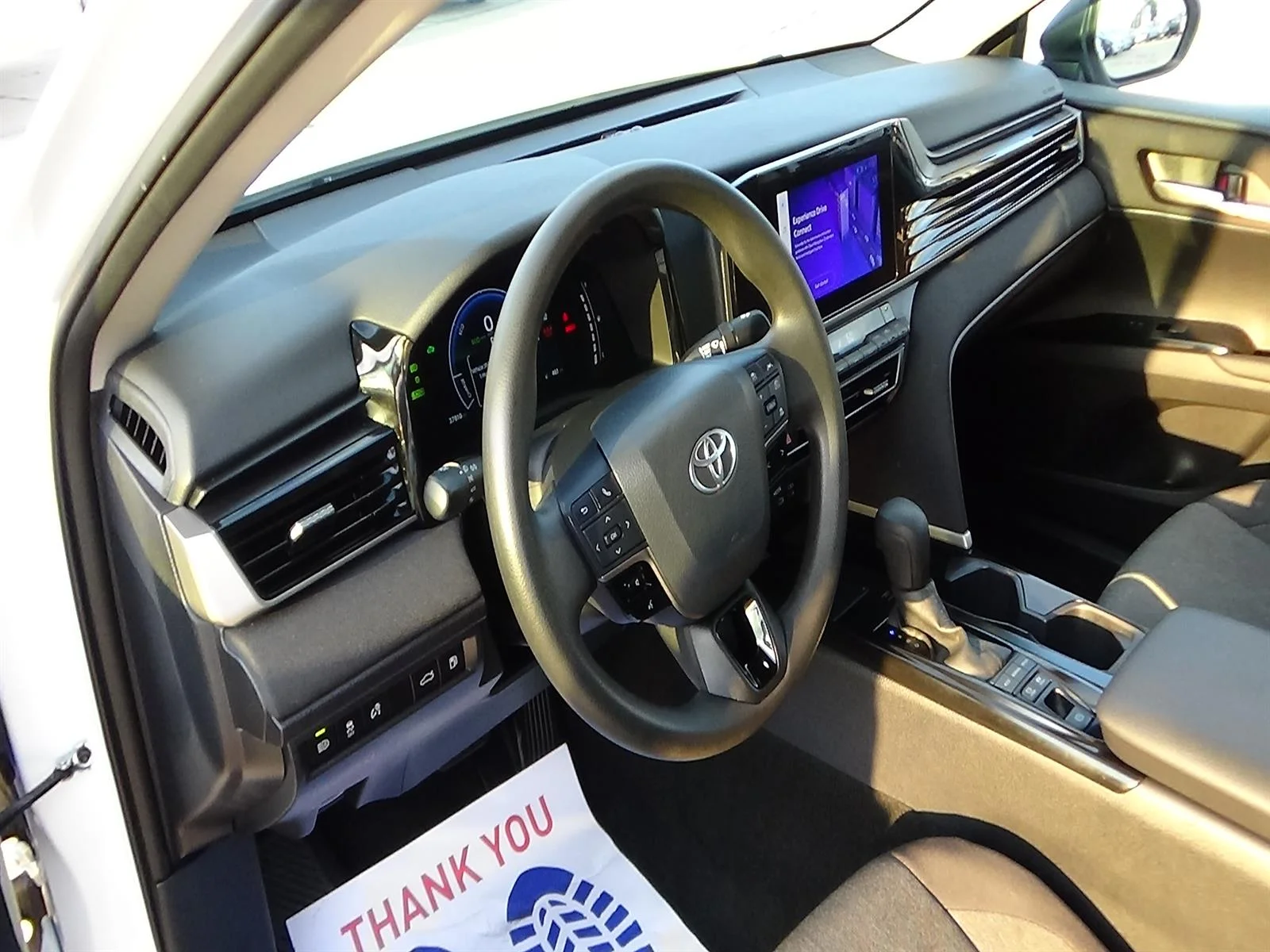 Certified Used 2025 Ice Cap Toyota LE image 15