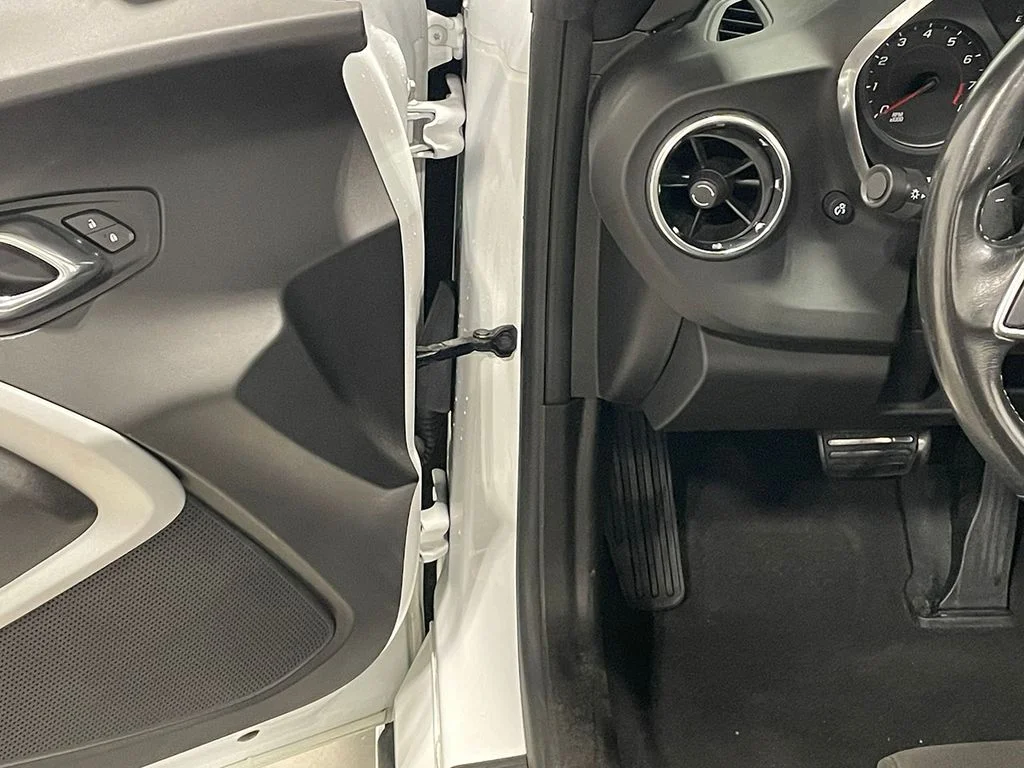 Used 2019 White Chevrolet 1LT image 68