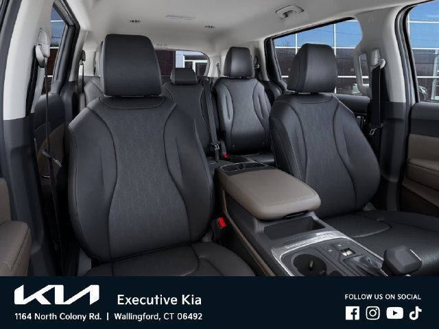 New 2027 White Kia LXS image 15