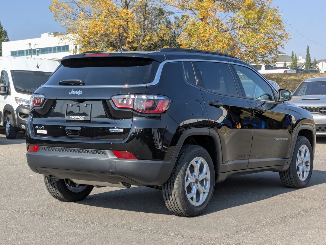 New 2026 Black Jeep North - - 4x4 - Panoramic Sunroof - Alpine Audio - Adaptive Cruise - Power Liftgate & More! image 8