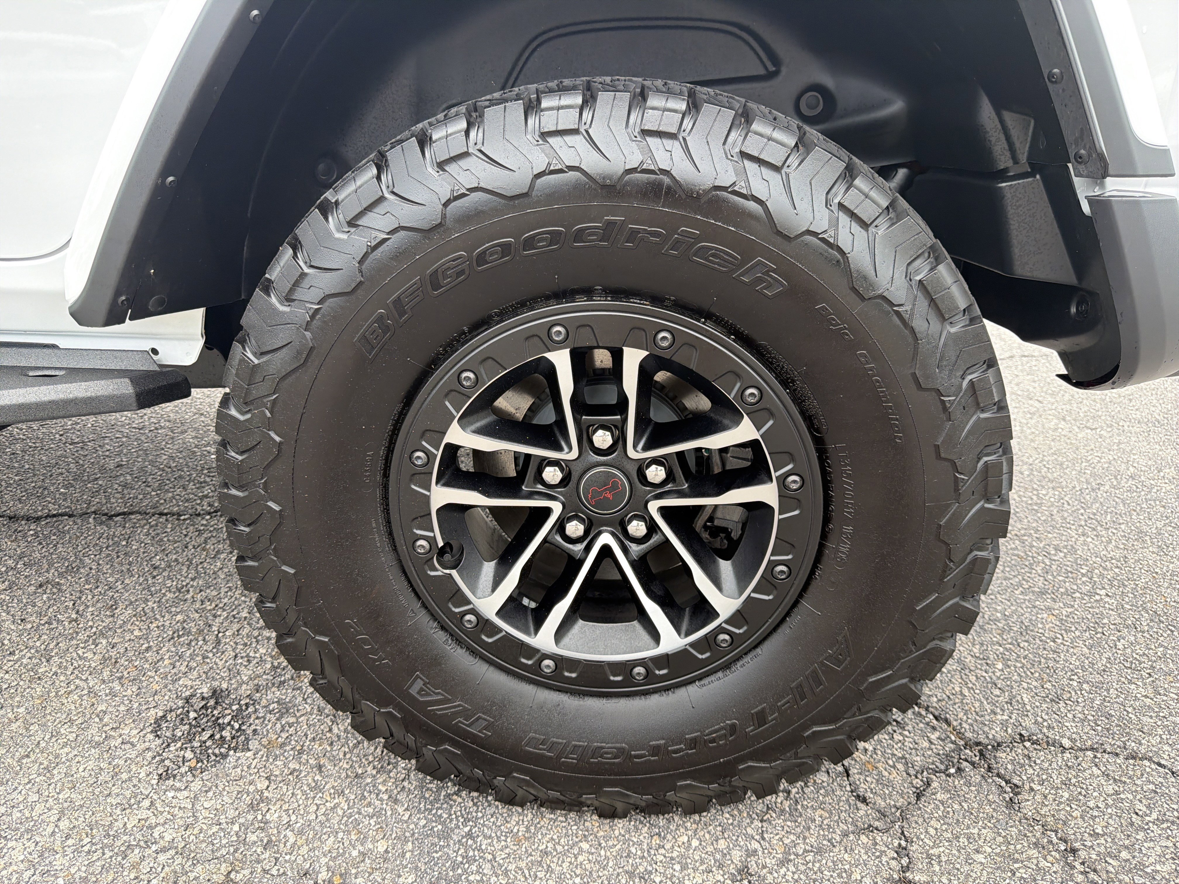 Used 2026 Bright White Clearcoat Jeep Rubicon X image 19