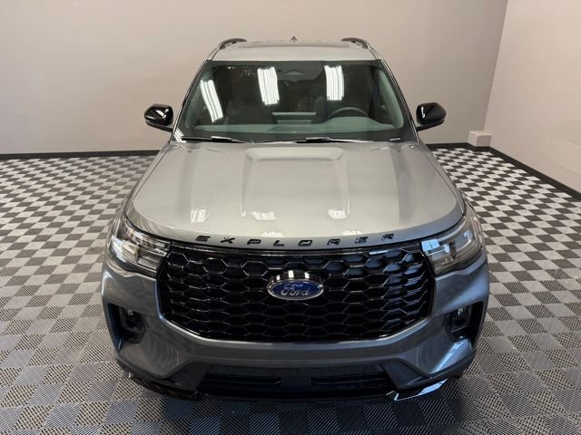 New 2026 Carbonized Gray Metallic Ford ST-Line image 5