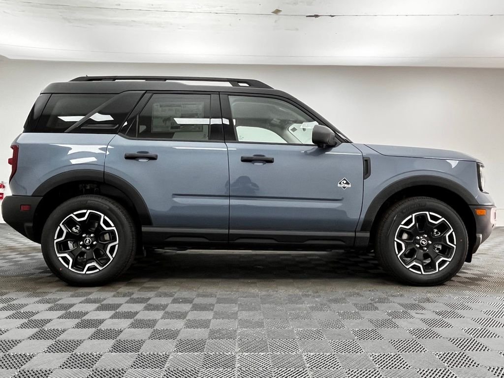 New 2026 Gray Ford Outer Banks image 7