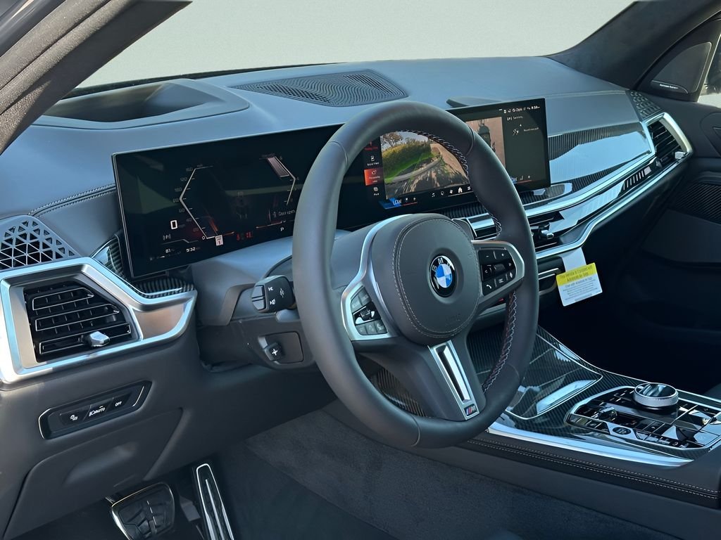 New 2027 Dravit Grey Metallic BMW M60i image 9