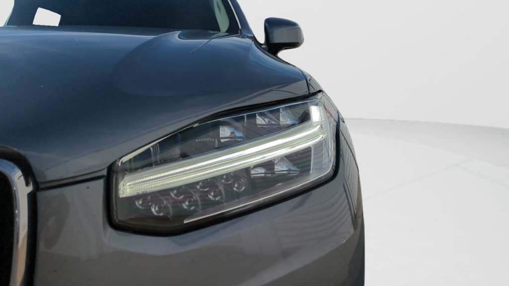 Used 2017 Gray Volvo T5 Momentum image 25