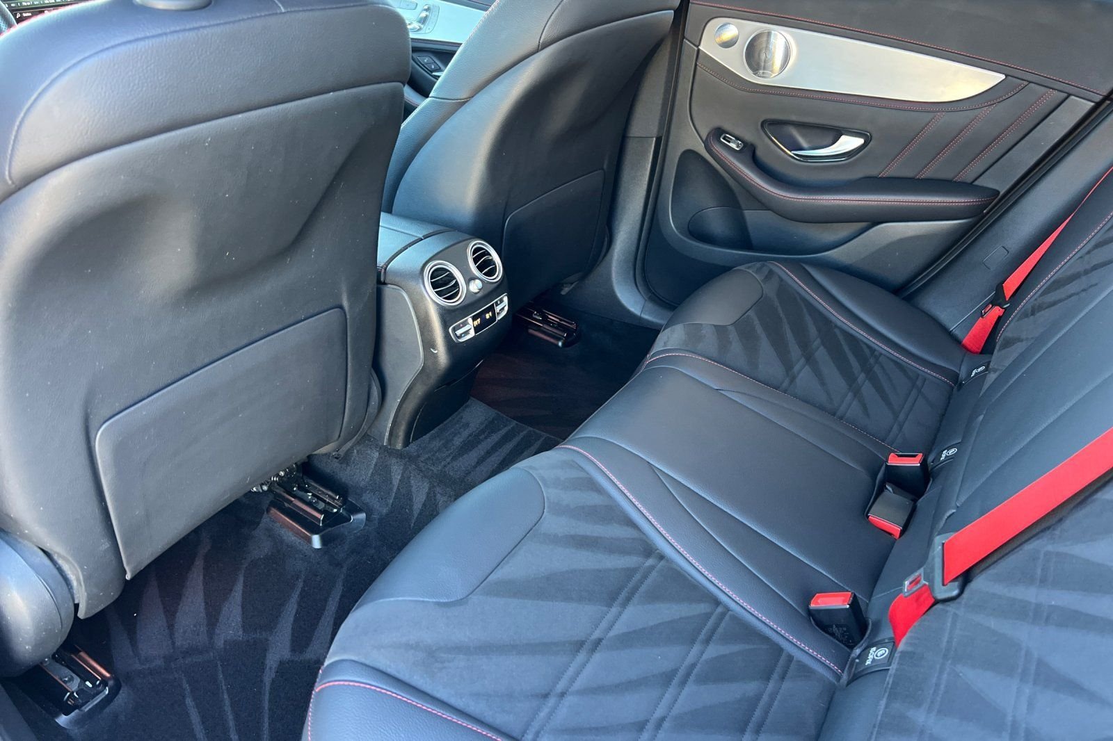 Used 2020 designo Diamond White Metallic Mercedes-Benz 43 AMG® image 4