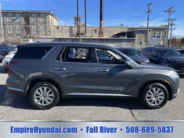 Used 2025 Gray Hyundai SEL image 3