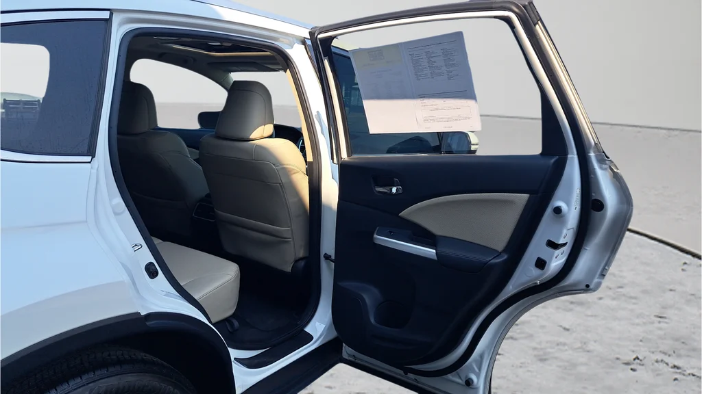 Used 2015  Honda Touring image 13