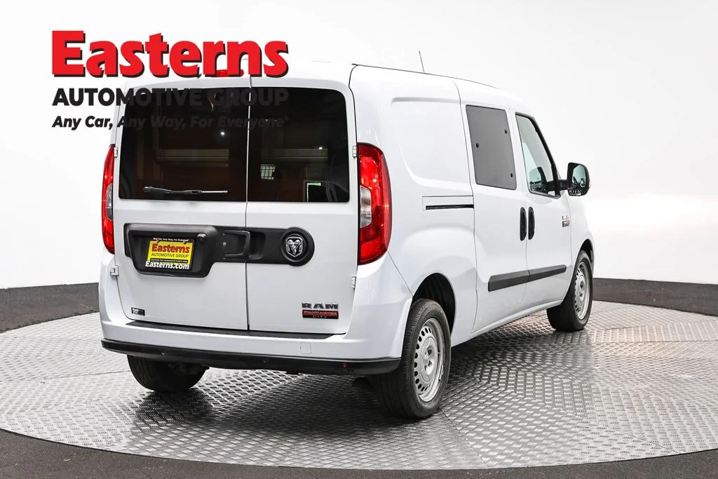 Used 2022 White Ram Base image 5
