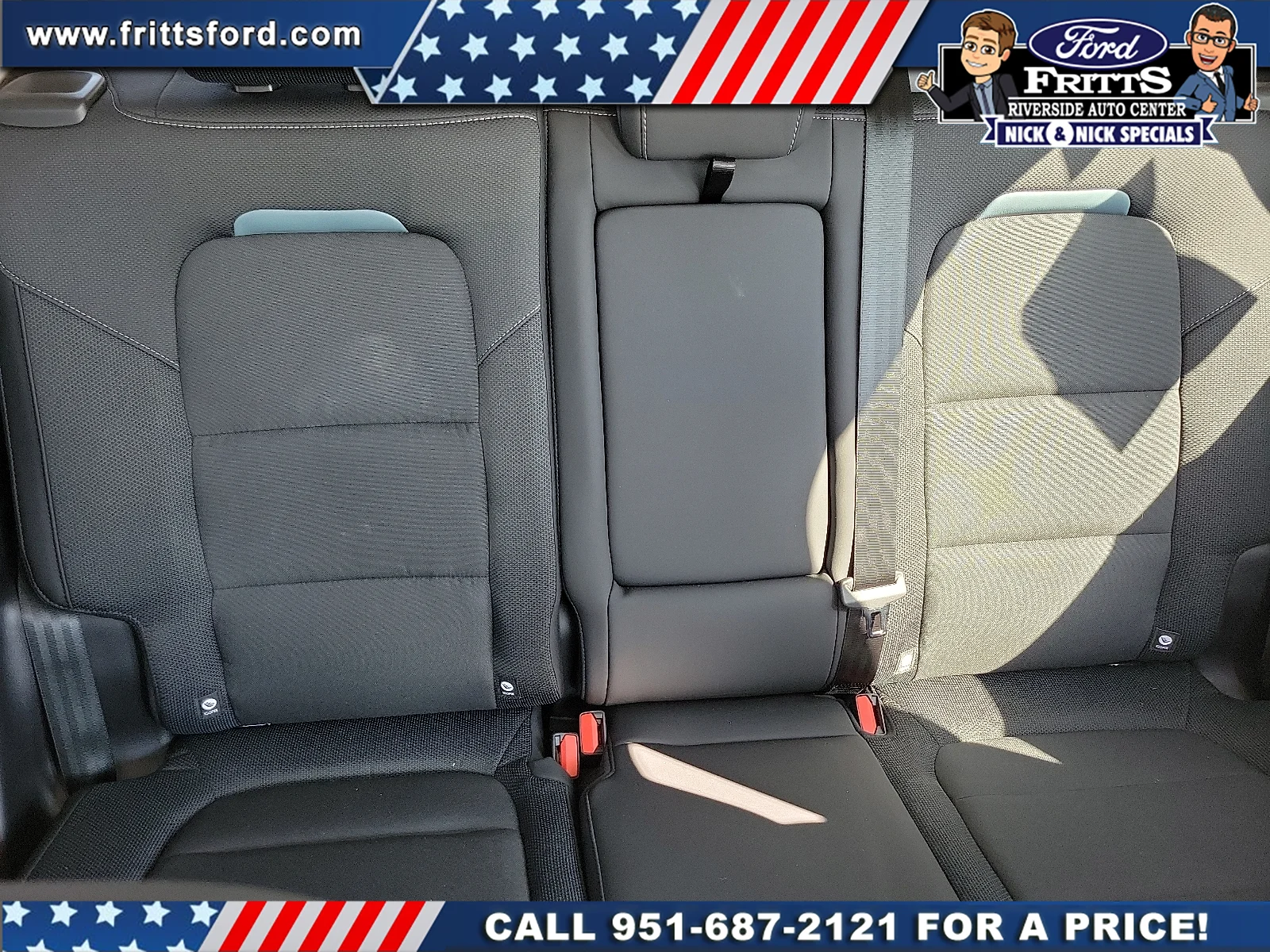 New 2024 Carbonized Grey Metallic Ford Badlands® image 18