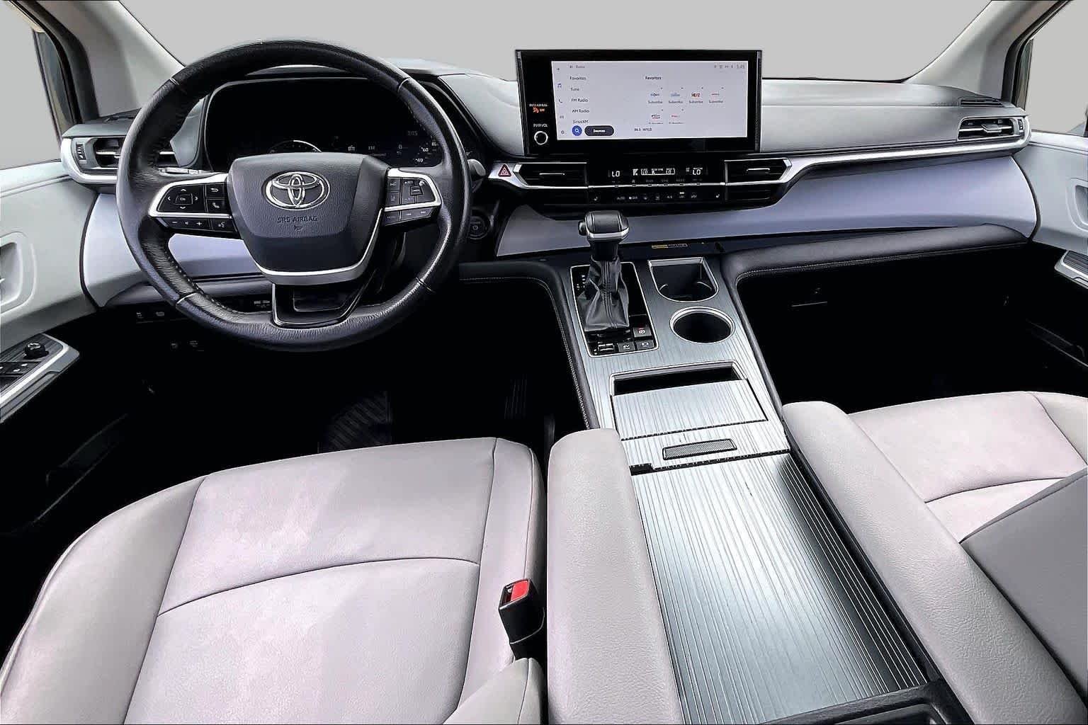 Used 2025 MAGNETIC GRAY METALLIC Toyota XLE Autono-MaaS image 14