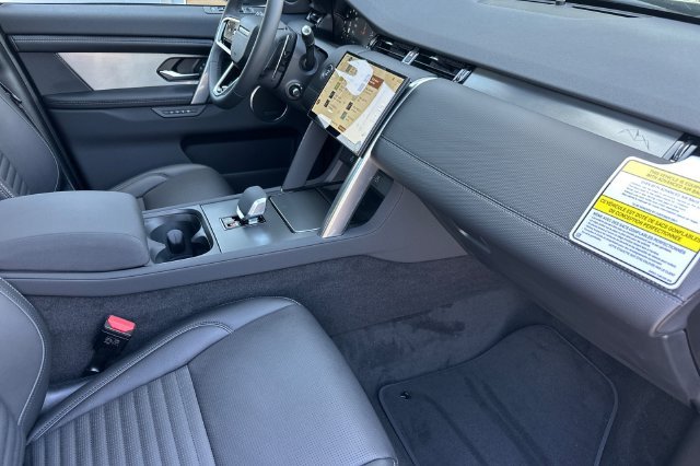 New 2026 Carpathian Grey Land Rover Landmark image 15