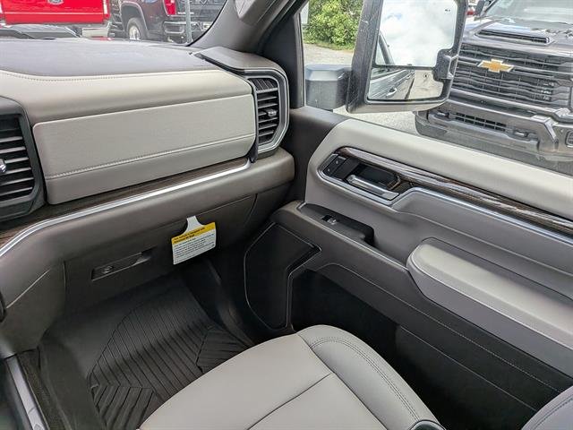 New 2026 Sterling Gray Metallic Chevrolet LT image 17