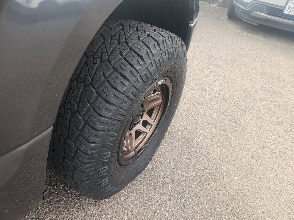 Used 2019 Gray Ford XL image 15