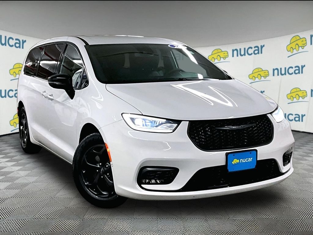 2024 Chrysler Pacifica