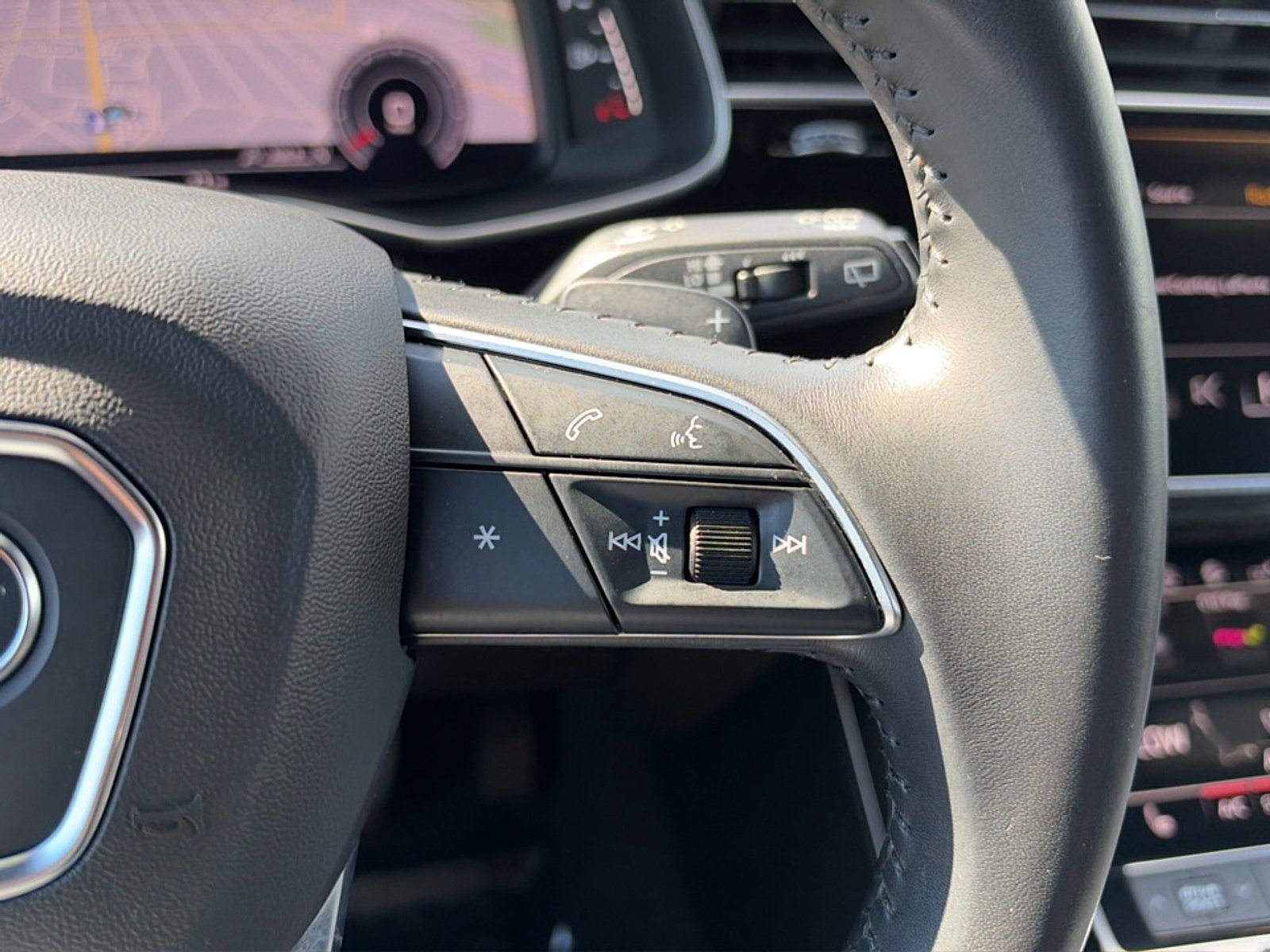 2020 Audi Q7 Premium Plus - Photo 39