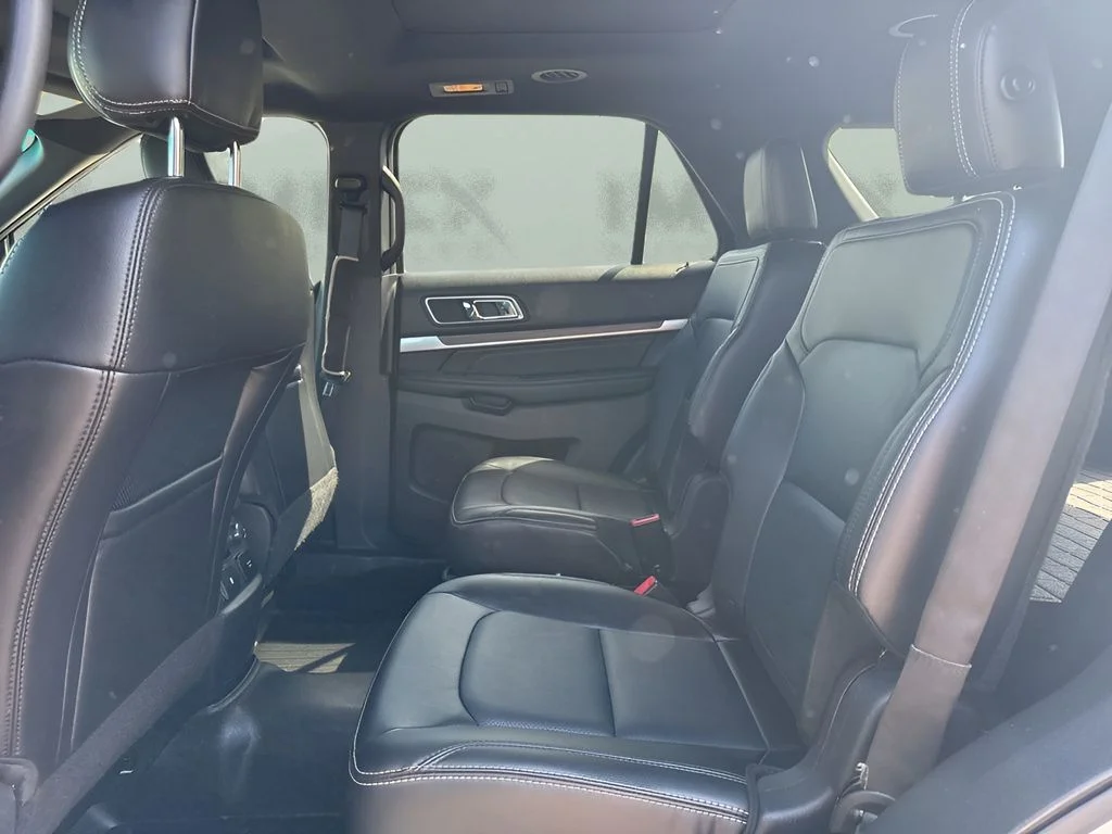 Used 2017 Silver Ford Limited image 13