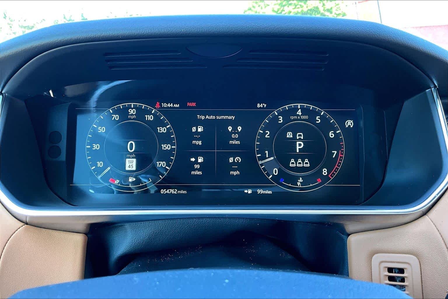 Used 2022 Fuji White Land Rover HSE Dynamic image 26