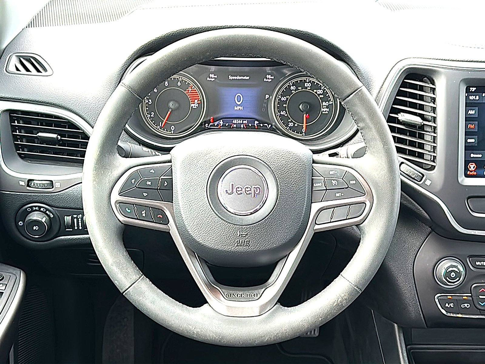 Used 2022 WHITE Jeep Latitude Lux 4x4 image 21