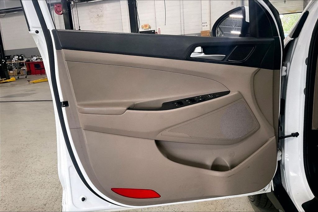 Used 2020 White Hyundai SEL image 22