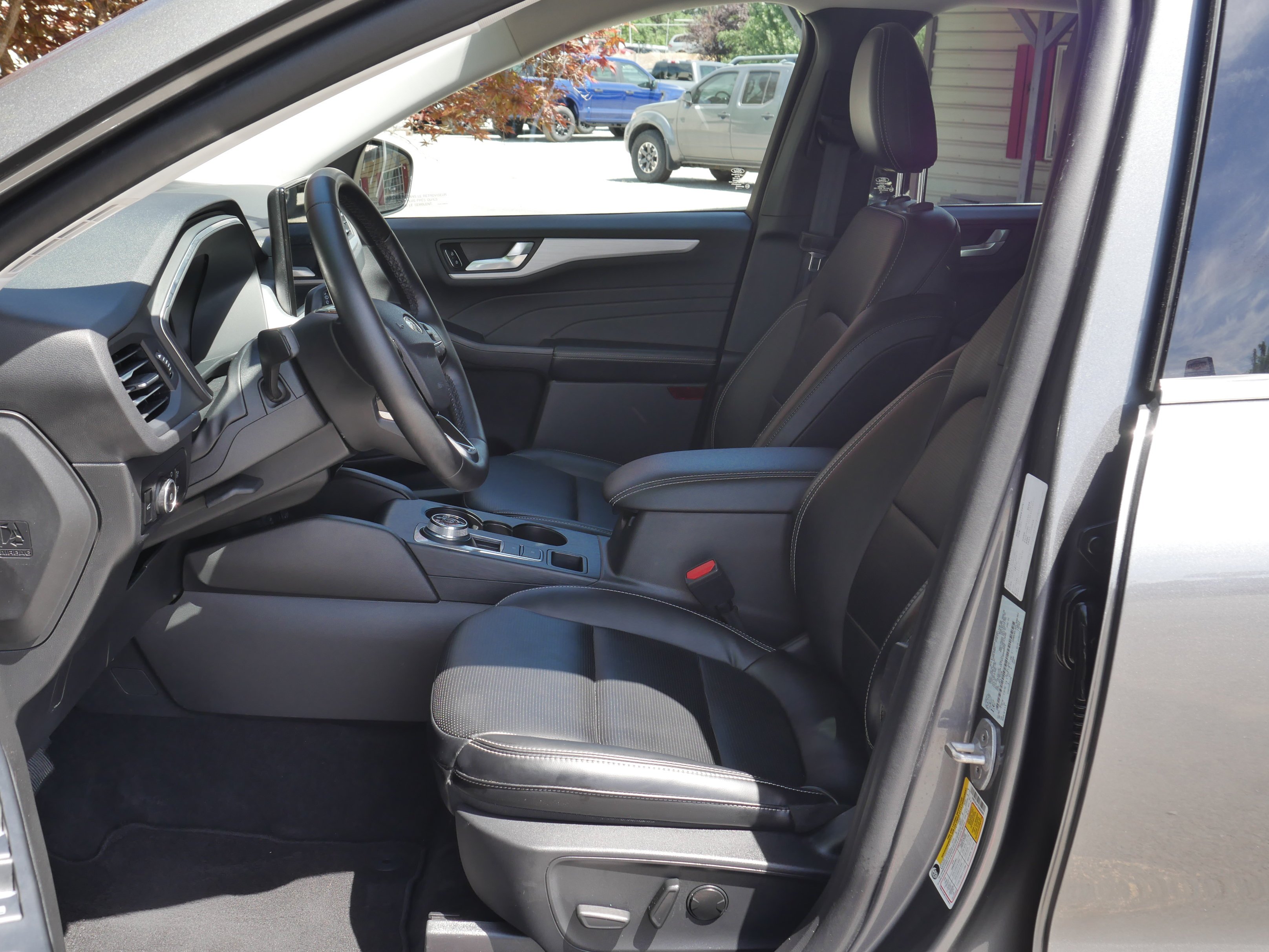 Certified Used 2025 Light Blue Clearcoat Metallic Ford Platinum image 3