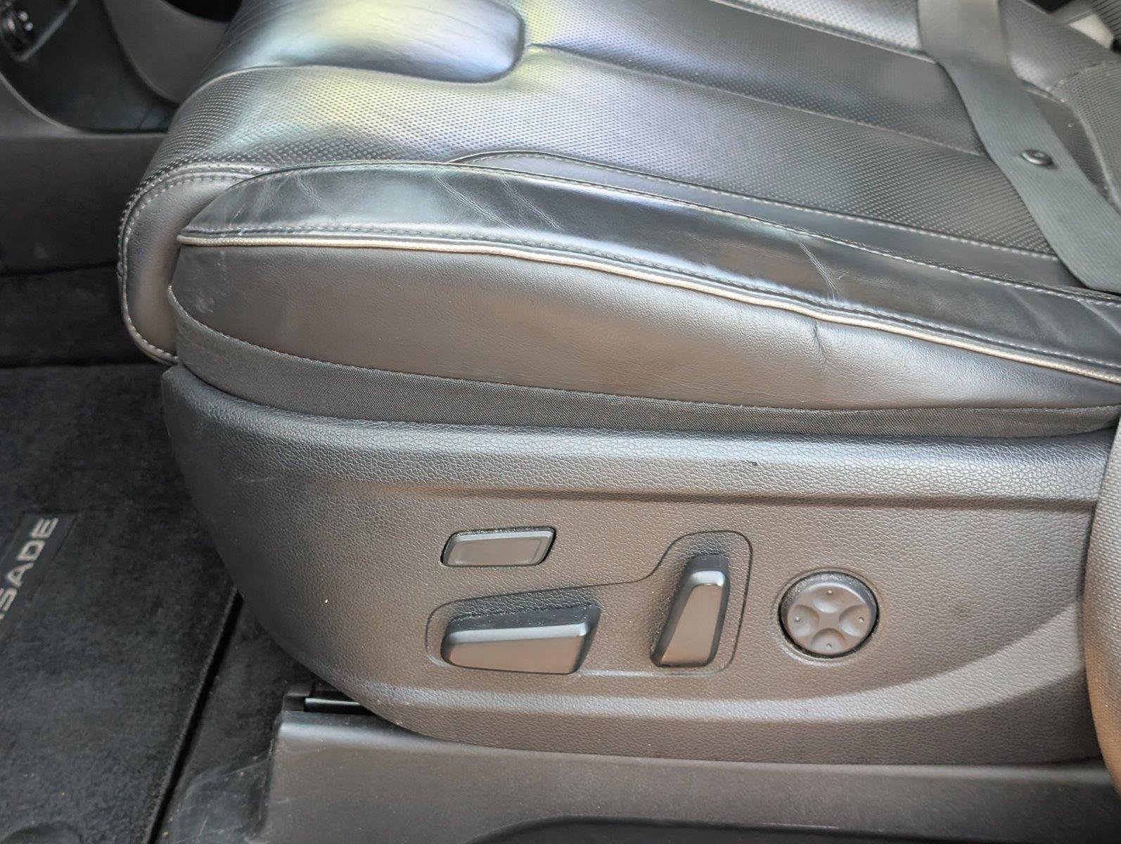 Used 2021 Becketts Black Hyundai Calligraphy image 17