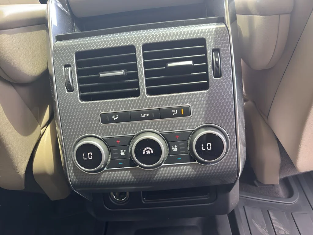 Used 2017 Silicon Silver Metallic Land Rover Autobiography image 26