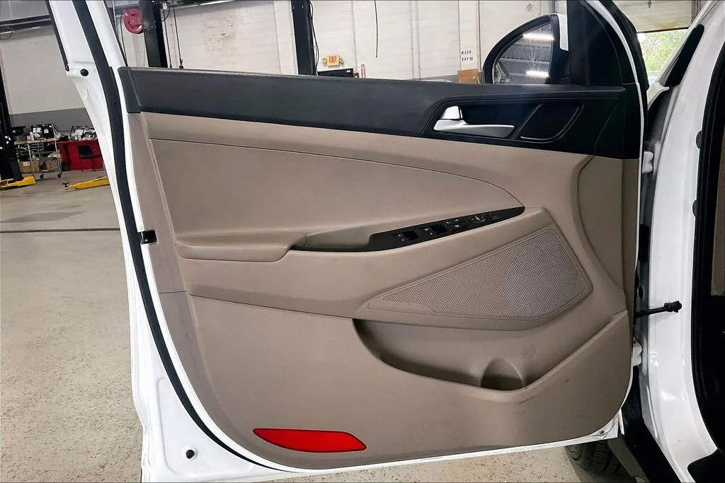 Used 2020 White Hyundai SEL image 22