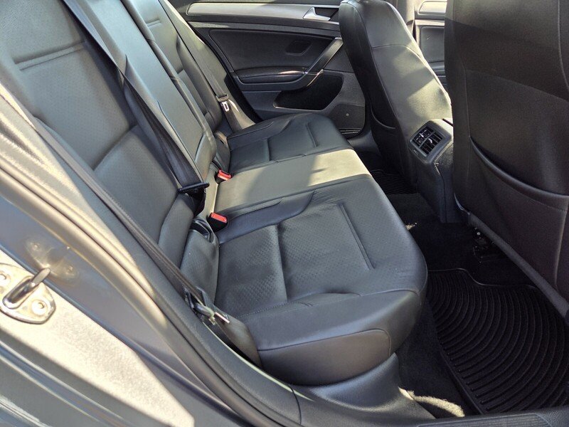 Used 2015 Gray Volkswagen TSI S 4-Door image 18