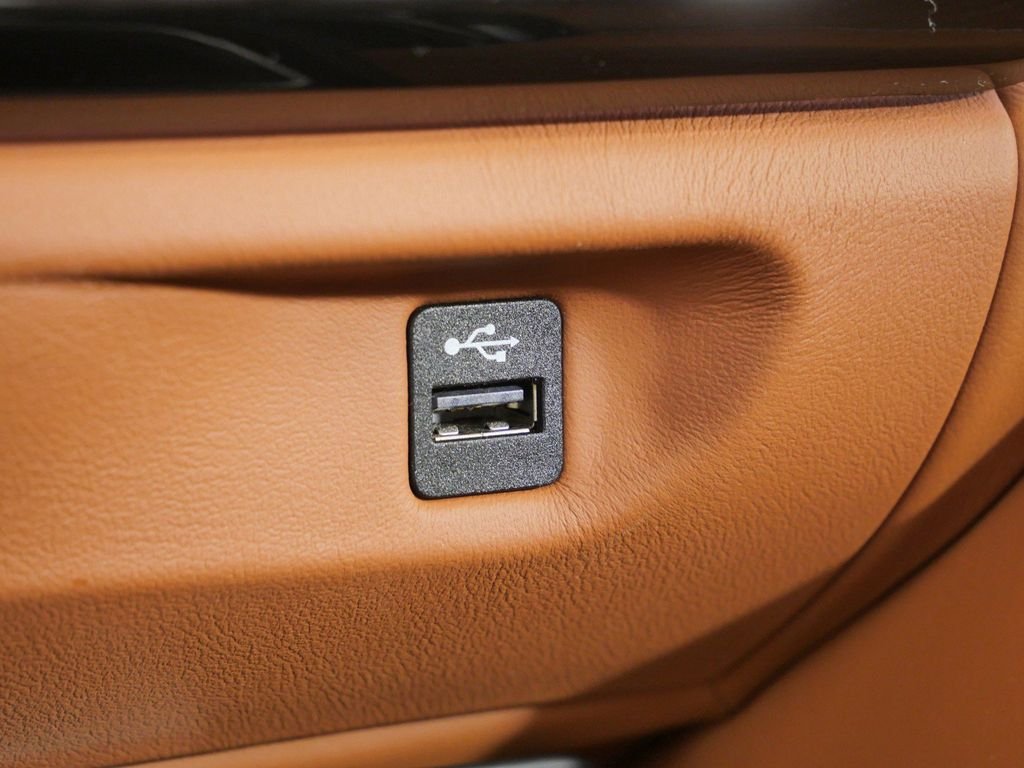 Used 2018 Sakhir Orange II Metallic BMW Base image 49