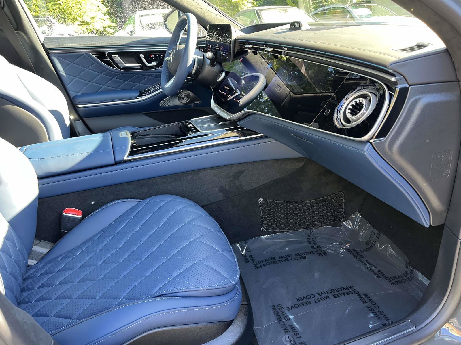 New 2027 MANUFAKTUR Silicon Grey Mercedes-Benz S 580 4MATIC® Sedan image 50
