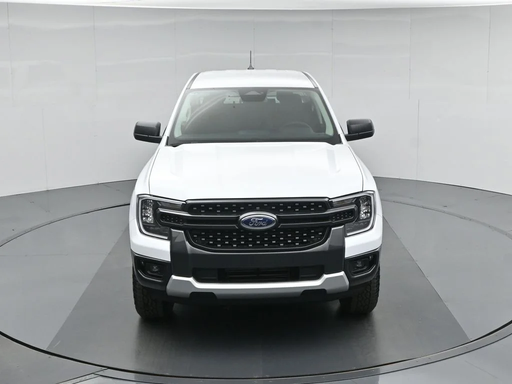 New 2026 Oxford White Ford XLT image 35