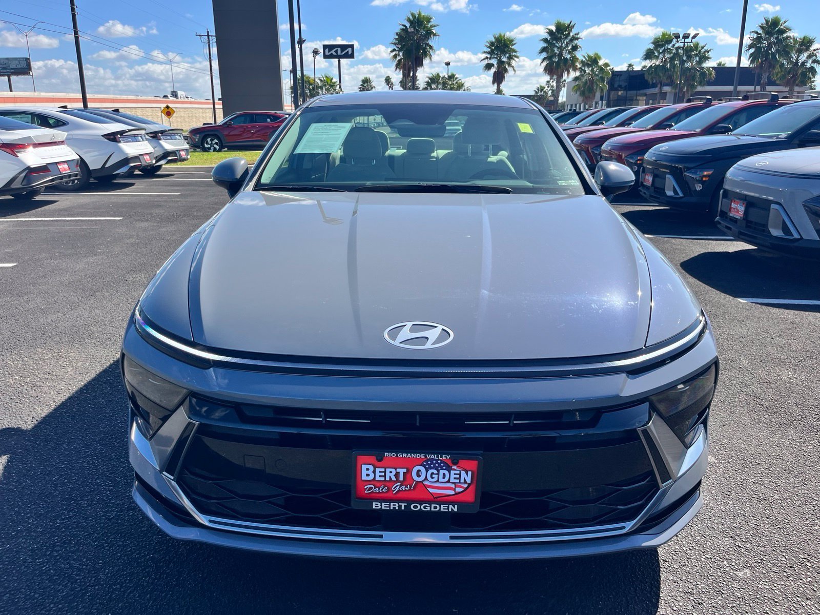 Used 2025 Blue Hyundai SEL image 2
