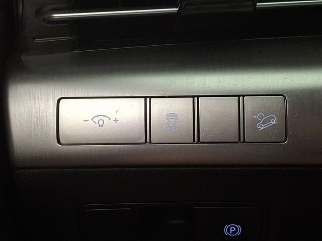 Certified Used 2025 White Hyundai SEL image 33