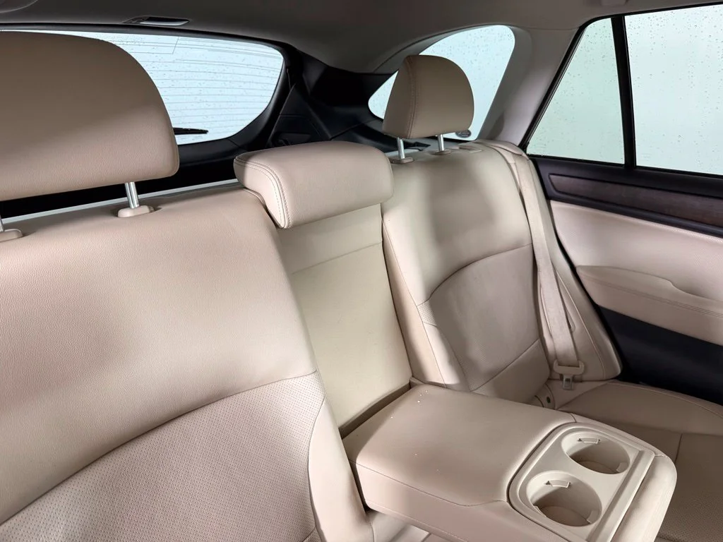 Used 2015 Gray Subaru 3.6R image 22