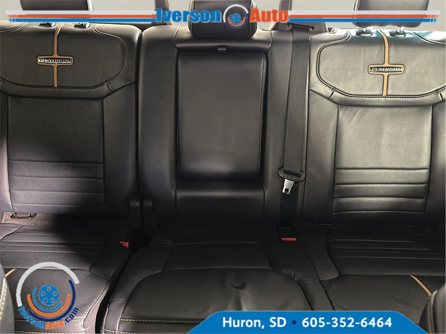 Used 2022 Star White Metallic Tri-Coat Ford Platinum image 24