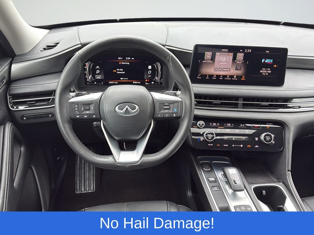 Used 2023 Red INFINITI LUXE image 12