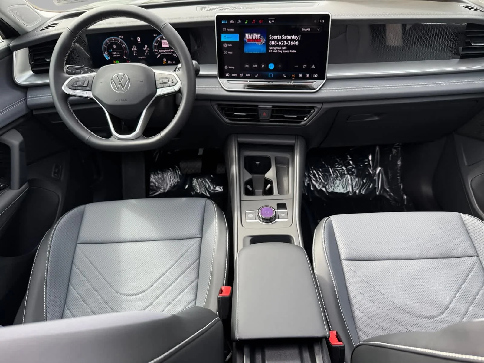2026 Volkswagen Tiguan SE - Photo 21