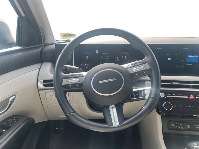 Certified Used 2025 White Hyundai SEL Convenience image 12