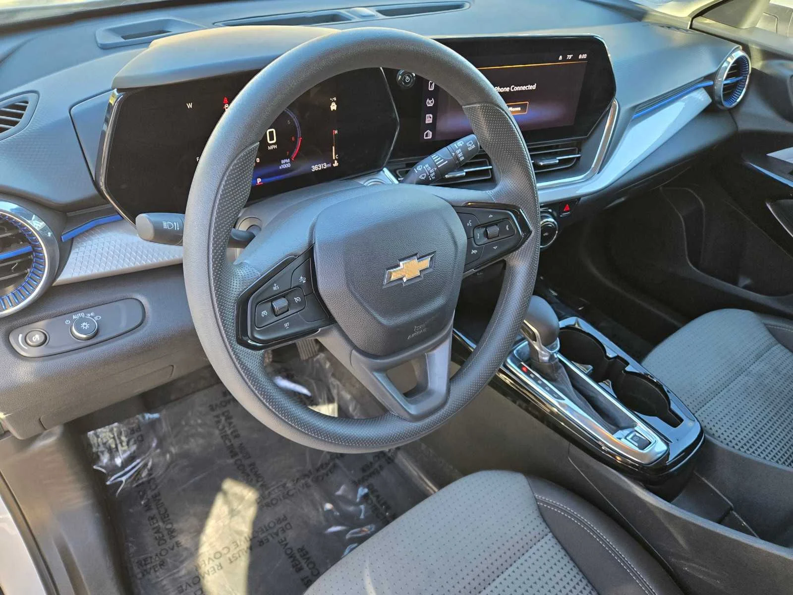 Used 2025 Summit White Chevrolet LT image 11